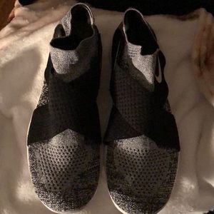 Nike Free Run motion flynit